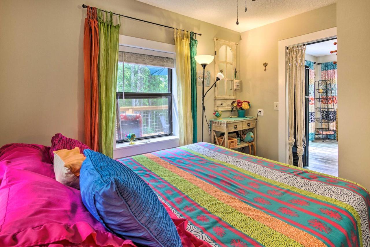 Shaw Creek With Fire Pit And Forest Views Hendersonville